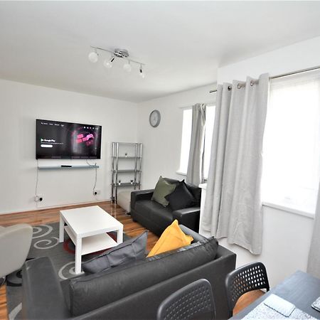 Lovely 2 Bedroom Condo In Greater Londres Exterior foto